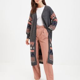 Trendyol Geometric Printed V-Neck Longline Front-Open-17