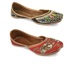DESI COLOUR Women Pack Of 2 Multicoloured Embellished Leather Ethnic Mojaris Flats-image-13