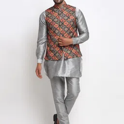 Benstoke Men Grey Kurta with Pyjamas With Nehru Jacket-picture-7