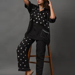 ARAVALII Printed Shirt Collar Top With Trousers-image-5