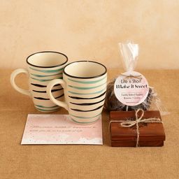 VarEesha Printed The Hug in a Mug Gift Sets-picture-42