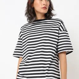 Bewakoof Official Minions Merchandise 's  Minion Striped Oversized T-shirt-picture-24