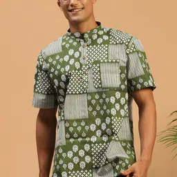 SHVAAS by VASTRAMAY Ethnic Motifs Printed Sustainable Kurta-image-77