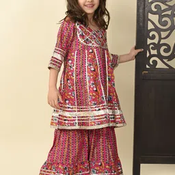 Superminis Girls Ethnic Motifs Printed High Slit Gotta Patti Pure Cotton Kurta with Sharara-image-24