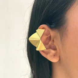 ISHKAARA Gold Sculptural Fold Ear Cuffs-picture-1