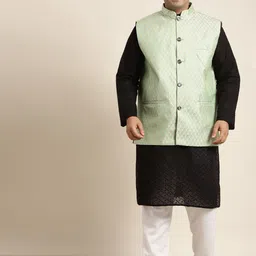 SOJANYA PLUS Men Plus Size Black Pure Cotton Kurta & Churidar Comes With a Nehru Jacket-31