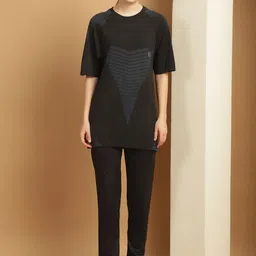 VIMAL JONNEY Round-Neck T-Shirt With Trouser-22