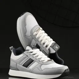 OFF LIMITS Men Colourblocked Sneakers-23