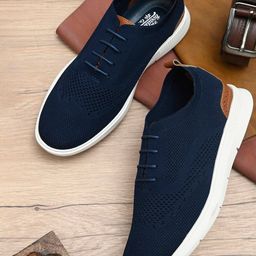 The Roadster Lifestyle Co. Men Black Round Toe Lightweight Lace-Ups Sneakers-image-32