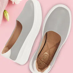 FAUSTO Women Heeled Slip On Sneakers-image-94
