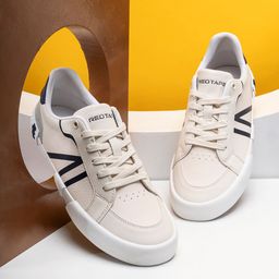 Red Tape Men Textured Contrast Sole Lace-Ups Sneakers-image-19
