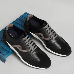EZOK Men Black Textured Leather Sneakers-image-67