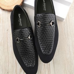 San Frissco Men Textured Lightweight Memory Foam Horsebit Loafers-16