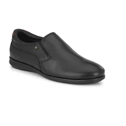 Egoss Men Textured Round Toe Leather Loafers-picture-39