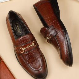 Teakwood Leathers Men Textured Leather Slip-On Sneakers-image-35