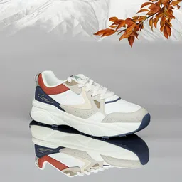 Xtep Men Colourblocked Lightweight Contrast Sole Lace-Ups Sneakers-image-37