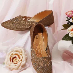 JM Looks Embellished Pointed Toe Mojaris-83