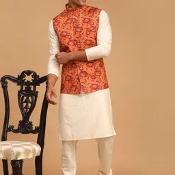 VASTRAMAY Men Cream-Coloured Floral Kurta with Churidar-image-26