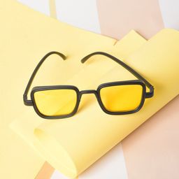 HAUTE SAUCE by Campus Sutra Unisex Yellow Lens & Black Wayfarer Sunglasses with Polarised Lens-46