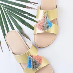 Street Style Store Women Gold-Toned Solid Open Toe Flats with Tasselled Detail-image-72