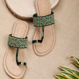 Vishudh Women Green Textured One Toe Flats-image-25