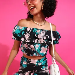 Popwings Floral Printed Off Shoulder Crop Top & Shorts-picture-35