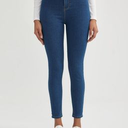 DeFacto Women Mid-Rise Cropped Stretchable Trousers-image-67