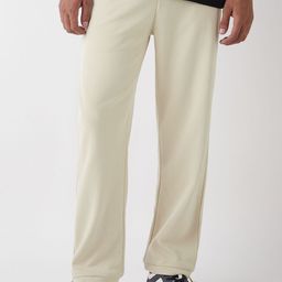 Bewakoof Heavy Duty Men Textured Joggers Trousers-image-26