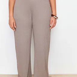 Trendyol Women High-Rise Cotton Parallel Trousers-45