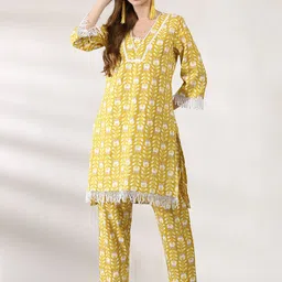 Anouk Ethnic Motifs Printed Regular Kantha Work Pure Cotton Kurta with Trousers-17