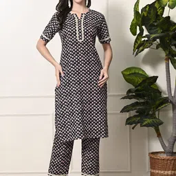 HERE&NOW Women Printed Regular Pure Cotton Kurta with Trousers-picture-43