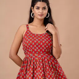 FERANOID Floral Printed Gathered or Pleated Pure Cotton Peplum Top-image-35