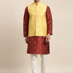 SOJANYA Men Maroon Floral Printed Kurta with Churidar & Nehru Jacket-31