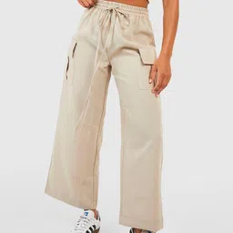 Boohoo Women Solid Cargo-image-62