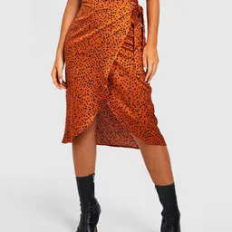 Boohoo Petite Printed Satin Wrap Skirt-image-45