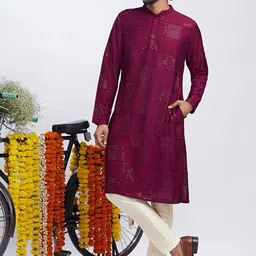 KISAH Ethnic Motifs Embroidered Mandarin Collar Sequinned Straight Kurta With Trousers Set-picture-34