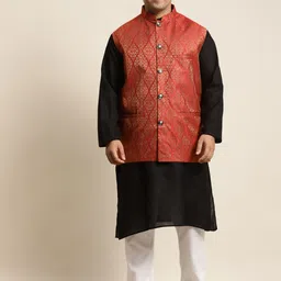 SOJANYA PLUS Men Plus Size Black Solid Kurta & Churidar Comes With a Nehru Jacket-10