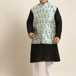 SOJANYA PLUS Men Plus Size Black Solid Kurta & Churidar Comes With a Nehru Jacket-5