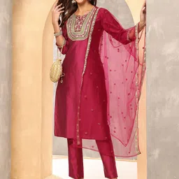 Anouk Red Notch-Neck Floral Embroidered Straight Kurta With Trouser & Dupatta-picture-40