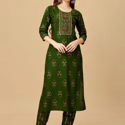 LADY SHOPI Women Ethnic Motifs Embroidered Regular Thread Work Kurta with Trousers-48