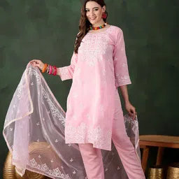 Maroosh Floral Embroidered Round Neck Thread Work Straight Kurta With Trouser & Dupatta-image-13