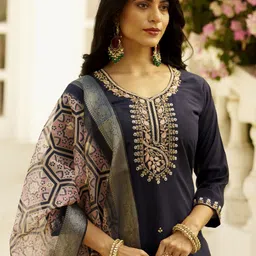 VredeVogel Women Ethnic Motif Embroidered Thread Work Kurta with Trousers & Dupatta-image-26