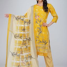 Charitra Women Floral Printed Regular Pure Cotton Kurti with Trousers & With Dupatta-50