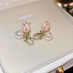 M55 Leaf Shaped Studs Earrings image 4