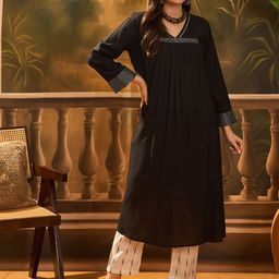 Sangria Embroidered Zari V-Neck Straight Kurta & Trousers-45