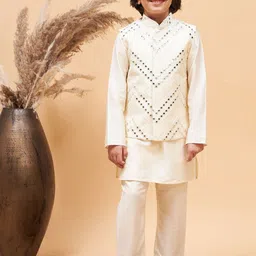 VASTRAMAY Mandarin Collar Kurta with Pyjamas & Nehru Jacket-picture-41