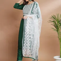 VredeVogel Ethnic Motifs Yoke Design Regular Thread Work Kurta with Trousers & Dupatta-5