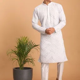 VASTRAMAY Chevron Embroidered Mirror Work Kurta with Pyjamas-image-82