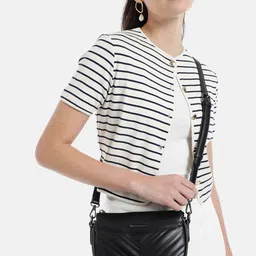 Van Heusen Structured Quilted Sling Bag image 4