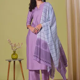 DIVASTRI V-Neck Straight Kurta With Palazzos & Dupatta-picture-34
